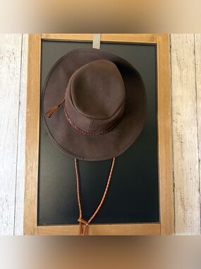 Vintage Outback Trading Co. Grizzly Brown Oil Skin Outback Hat M USA